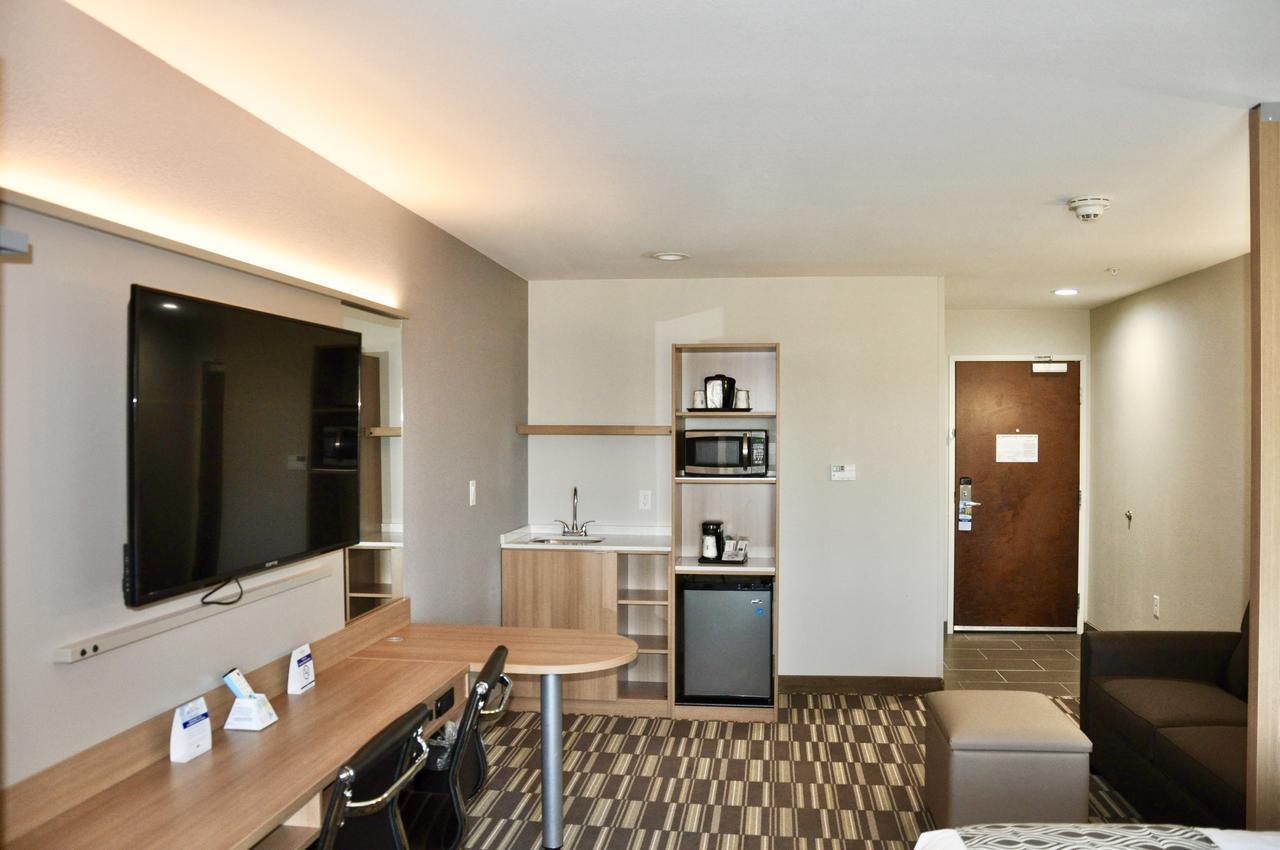 Microtel Inn & Suites By Wyndham Lubbock Exteriér fotografie