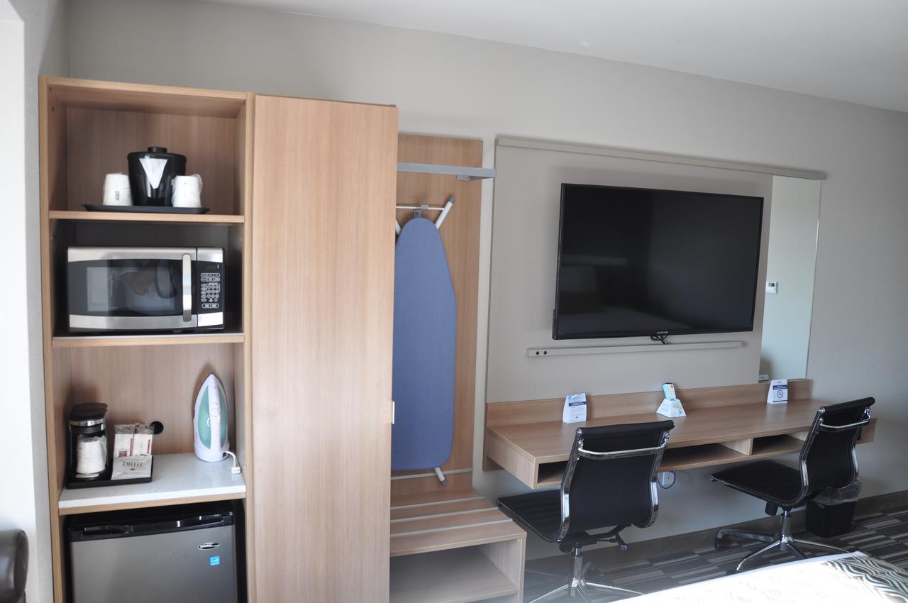 Microtel Inn & Suites By Wyndham Lubbock Exteriér fotografie