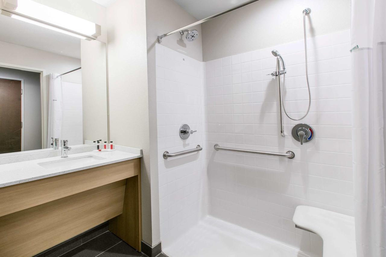 Microtel Inn & Suites By Wyndham Lubbock Exteriér fotografie